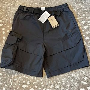 Nike Sportswear Tech Pack Woven Unlined Cargo Shorts Black Mens Sz.S DM5592-010